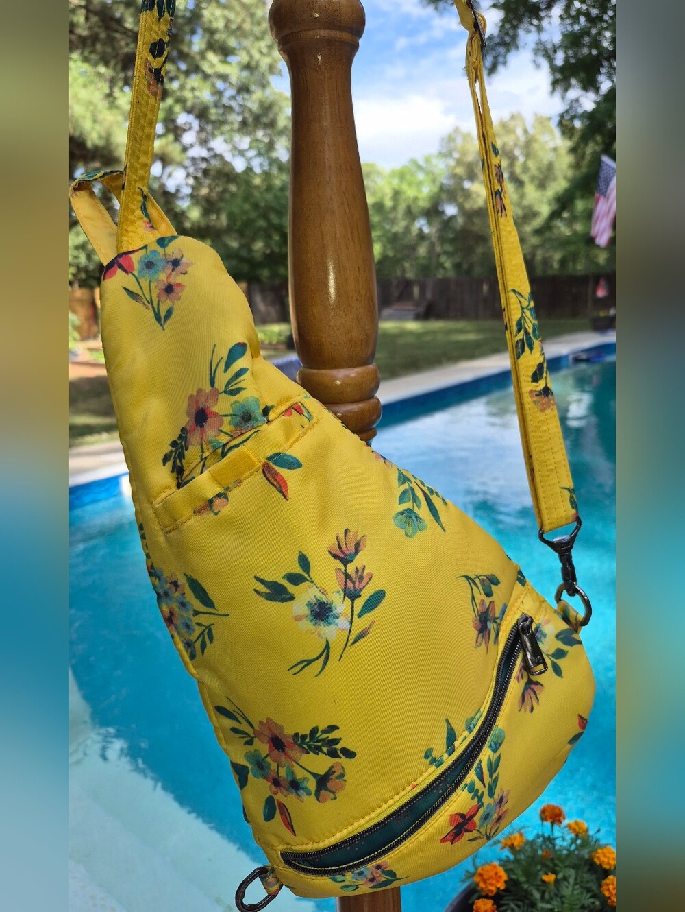 Lugz Yellow Quilted Floral Crossbody Sling Bag - Picture 2 of 10